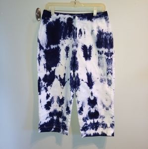 Navy and white tie dye capris